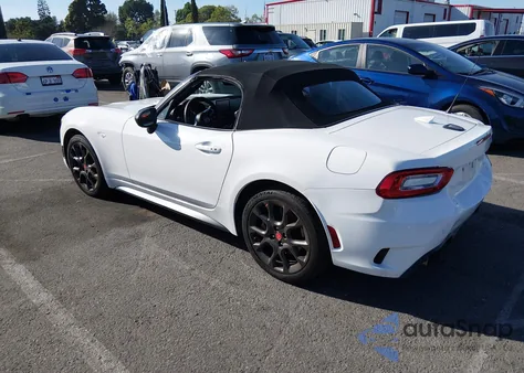 2018 Fiat 124 Spider Abarth z USA, uszkodzony, nr VIN JC1NFAEK9J0138980
